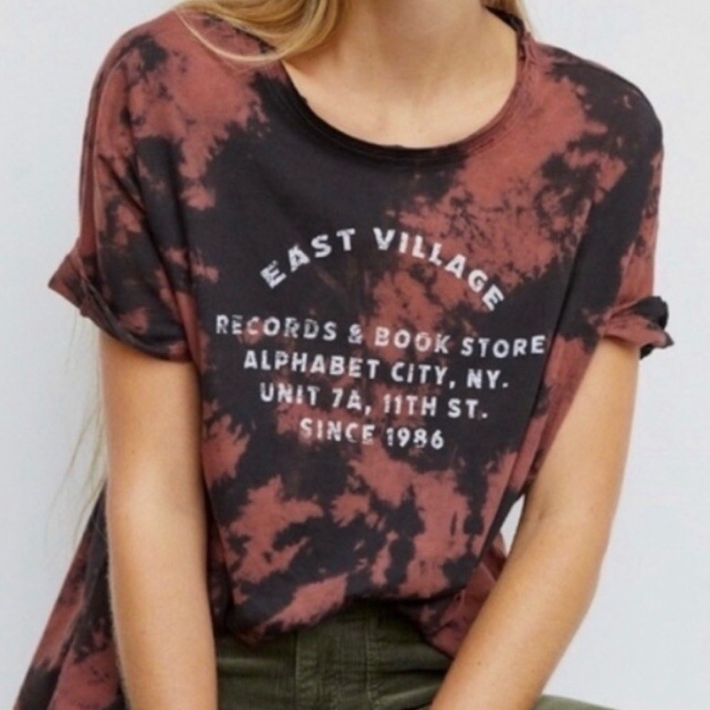 Pilcro Rust and Black Tie-Dye Graphic Tee